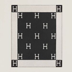 Hermes Avalon throw blanket